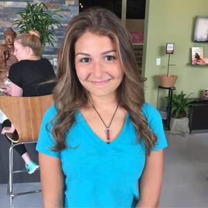 Meet your Posher, Donette